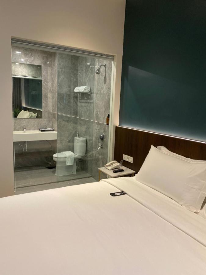 Luminor Hotel Tanjung Selor By Wh ภายนอก รูปภาพ