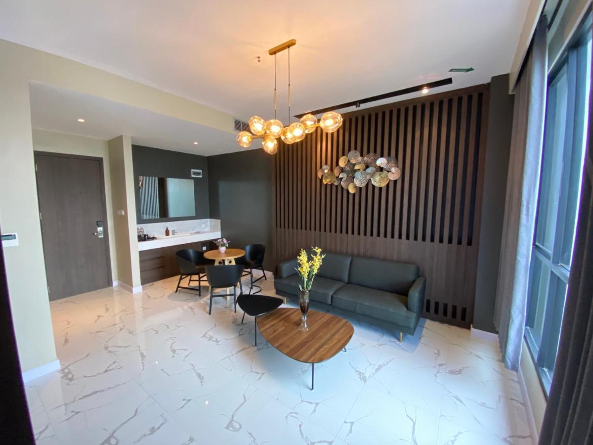 Luminor Hotel Tanjung Selor By Wh ภายนอก รูปภาพ